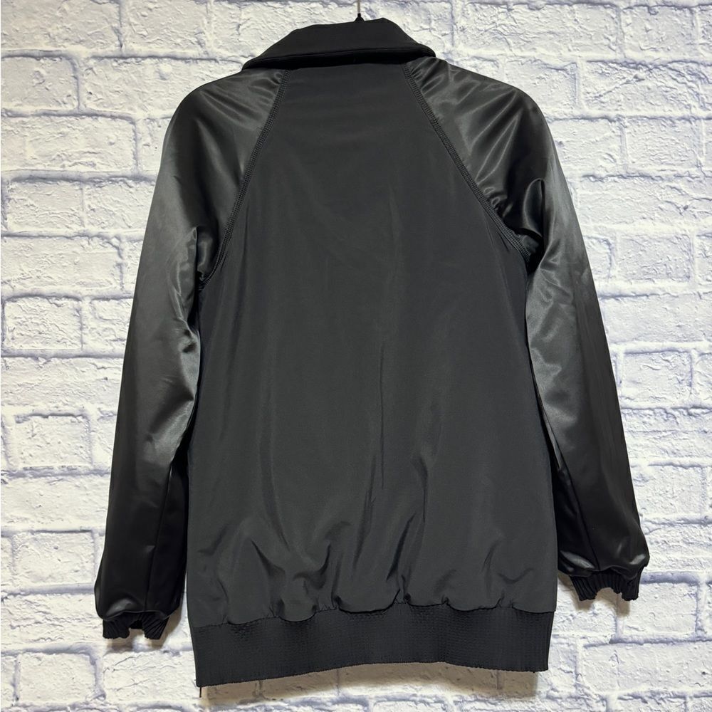 Lululemon Both Ways Bomber
Heathered Black / Black 10/12 - Picture 12 of 16